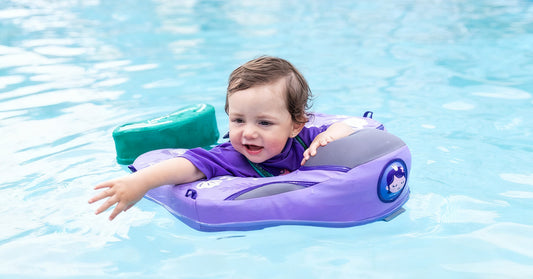 The Correct Way to Introduce Babies to Swimming